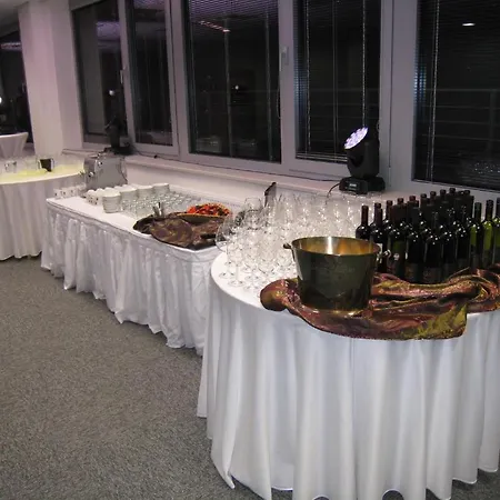 Linden Restaurant And * Brno